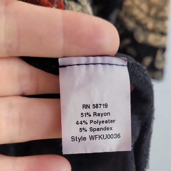 Y2K Notations Floral Tunic Top Size 2X Long Sleeve VNeck Whimsigoth Fairy Dark - Picture 6 of 13